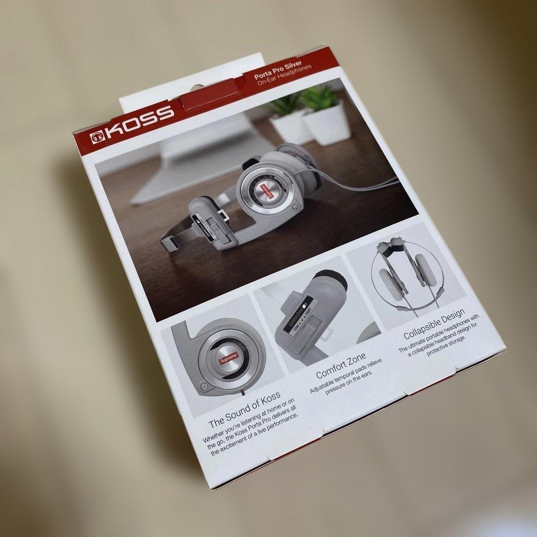 最終値下げ Supreme Koss Portapro Headphones