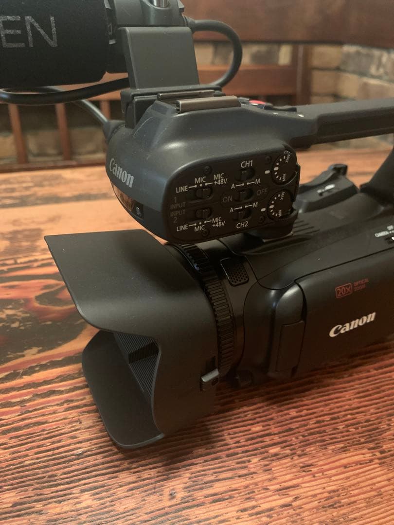 業務用Canon 4Kビデオカメラ XA40 ハンドルユニットHDU-1セット