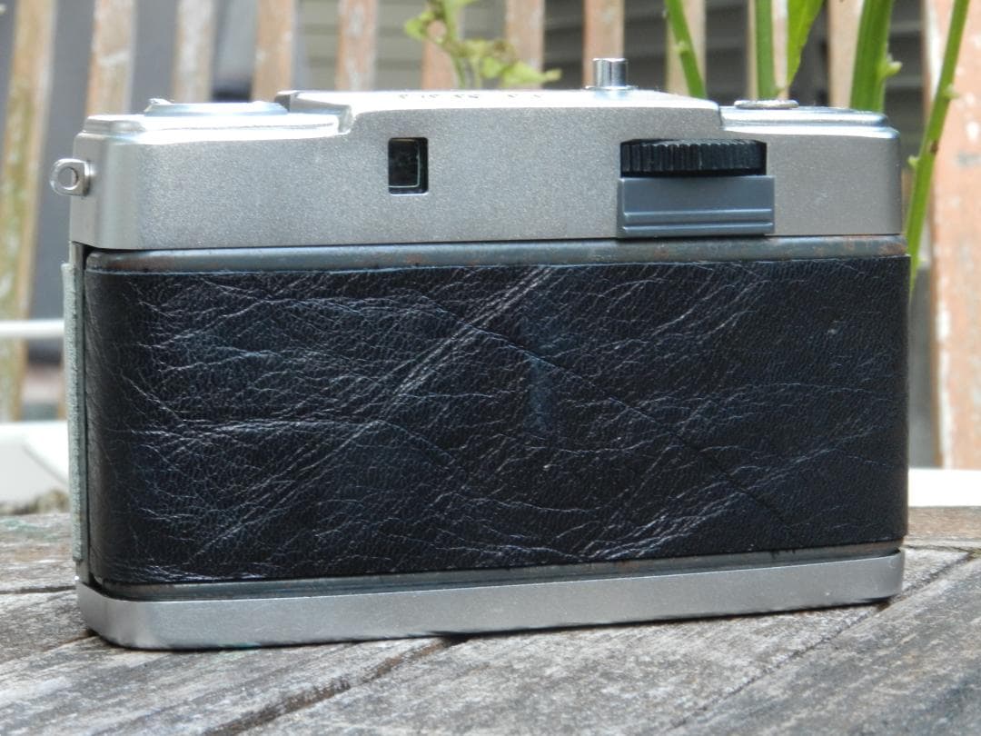 本革　白X黒　OLYMPUS PEN EES EE-S フィルムカメラ　美品