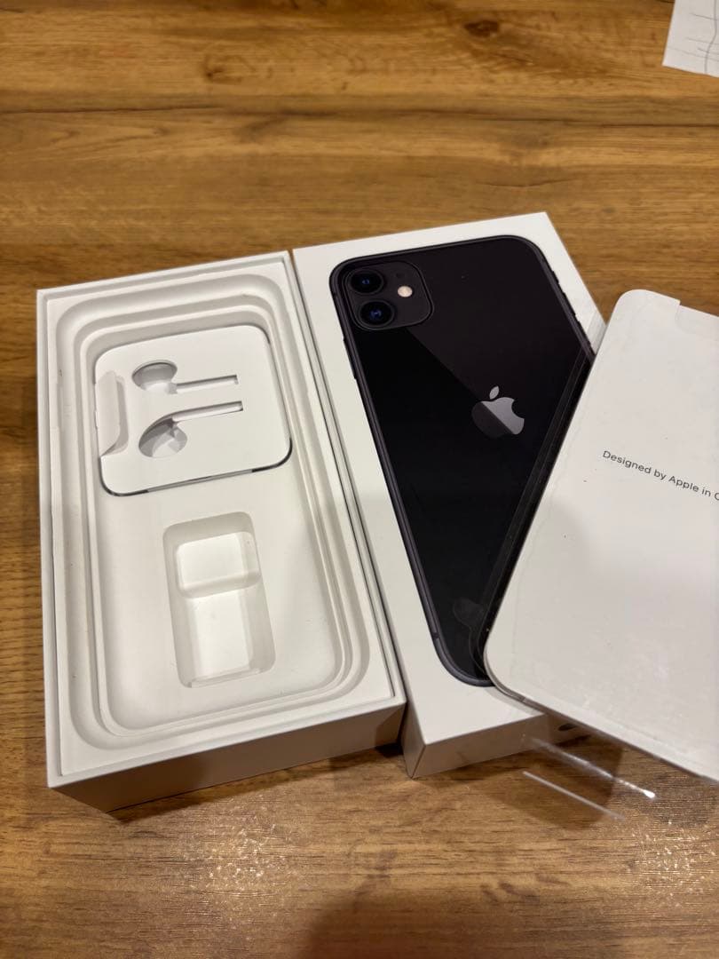 iPhone11 128GBブラック simフリー　本体 箱付き