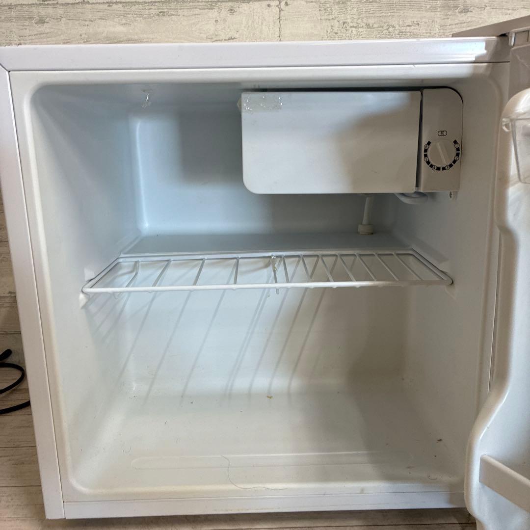 コンフィー 小型冷蔵庫 2022年製