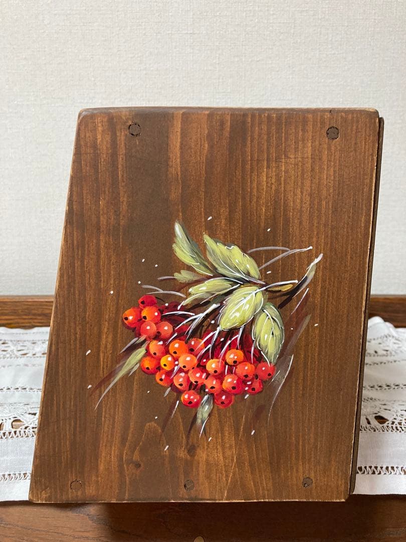 ロシア雑貨☆『ナナカマド』木製収納box ガリーナ作 マトリョーシカ リャビーナ