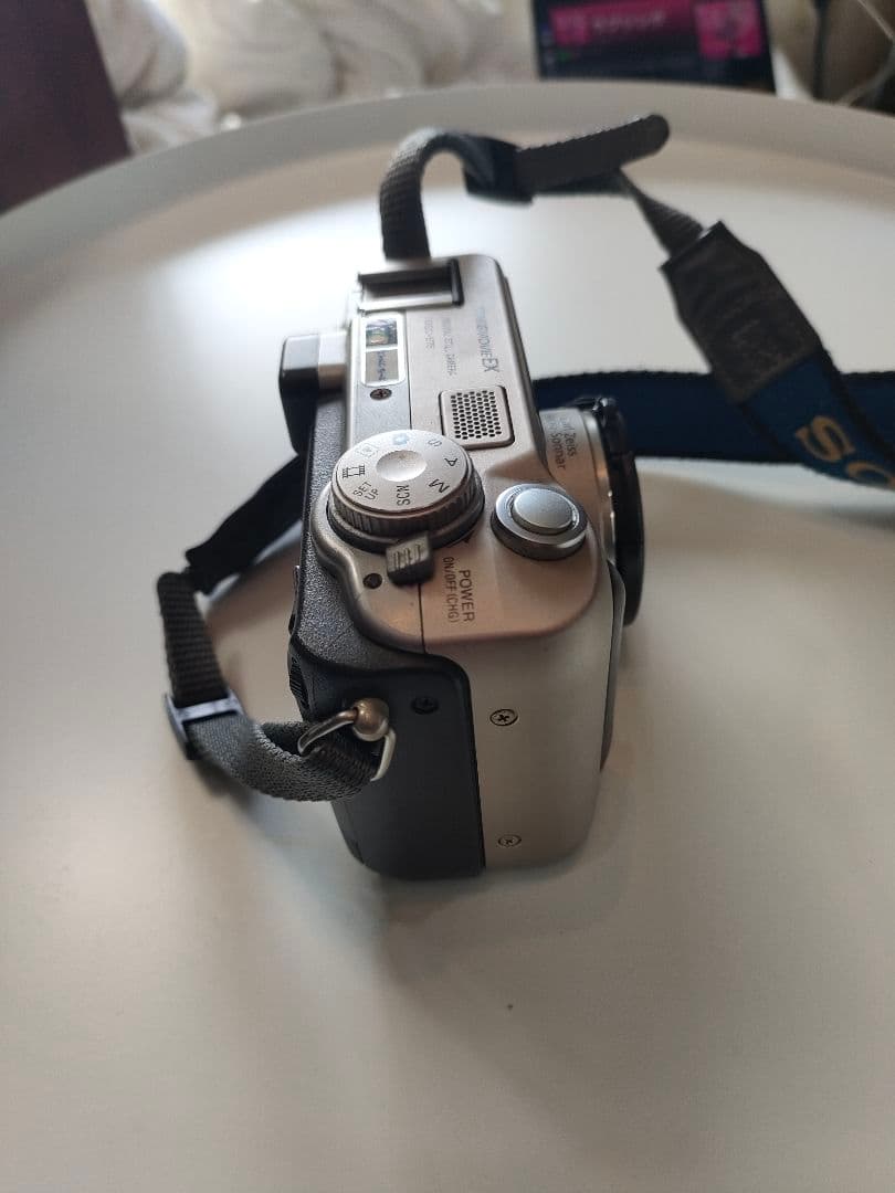 SONY Cyber-shot DSC-S75 本体のみ　電源入ります。