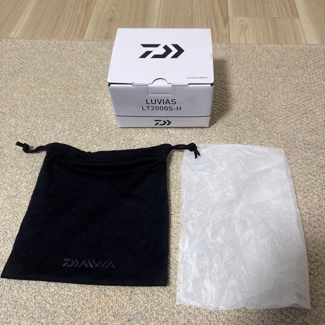 24LUVIAS LT2000S-H スピニングリール