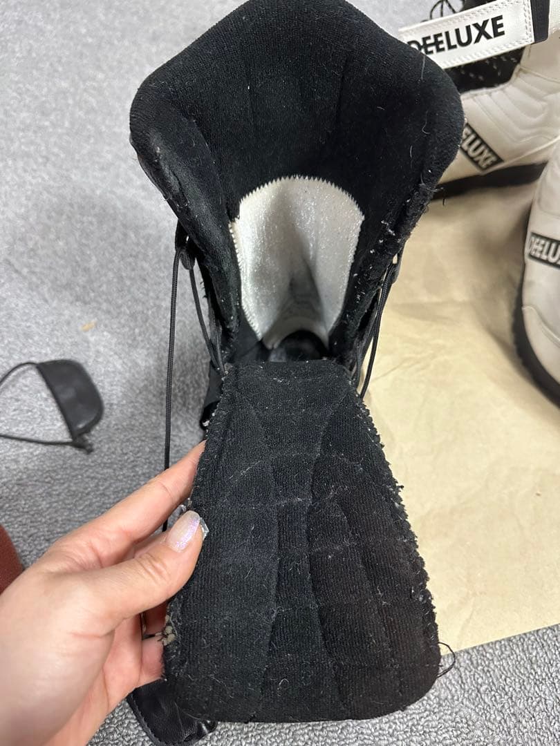 ディーラックス エンパイヤ 22.5cm