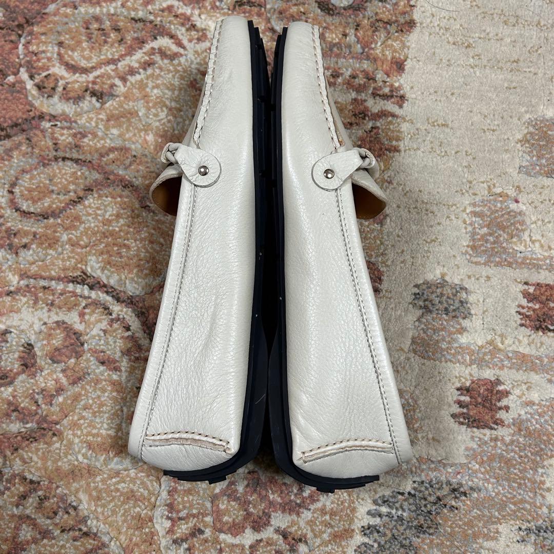 Salvatore Ferragamoドライビングシューズ　ローファー 23.5