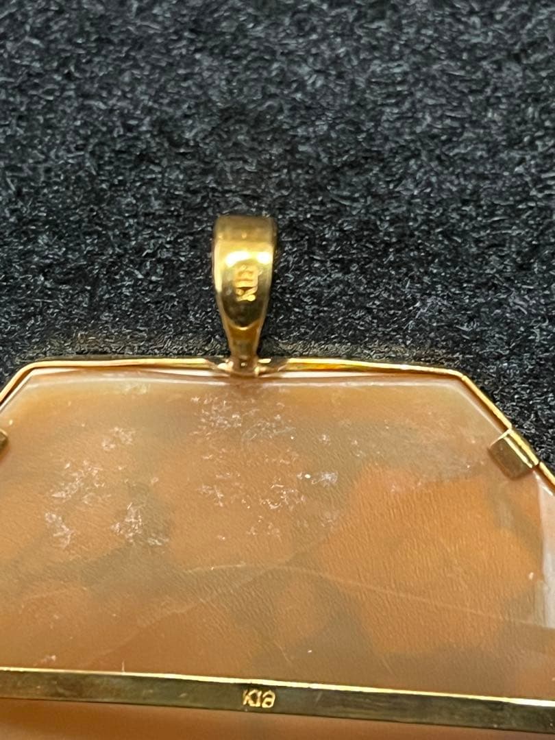 値下げ！K18カメオブローチ　　作家ソルビノ　✨