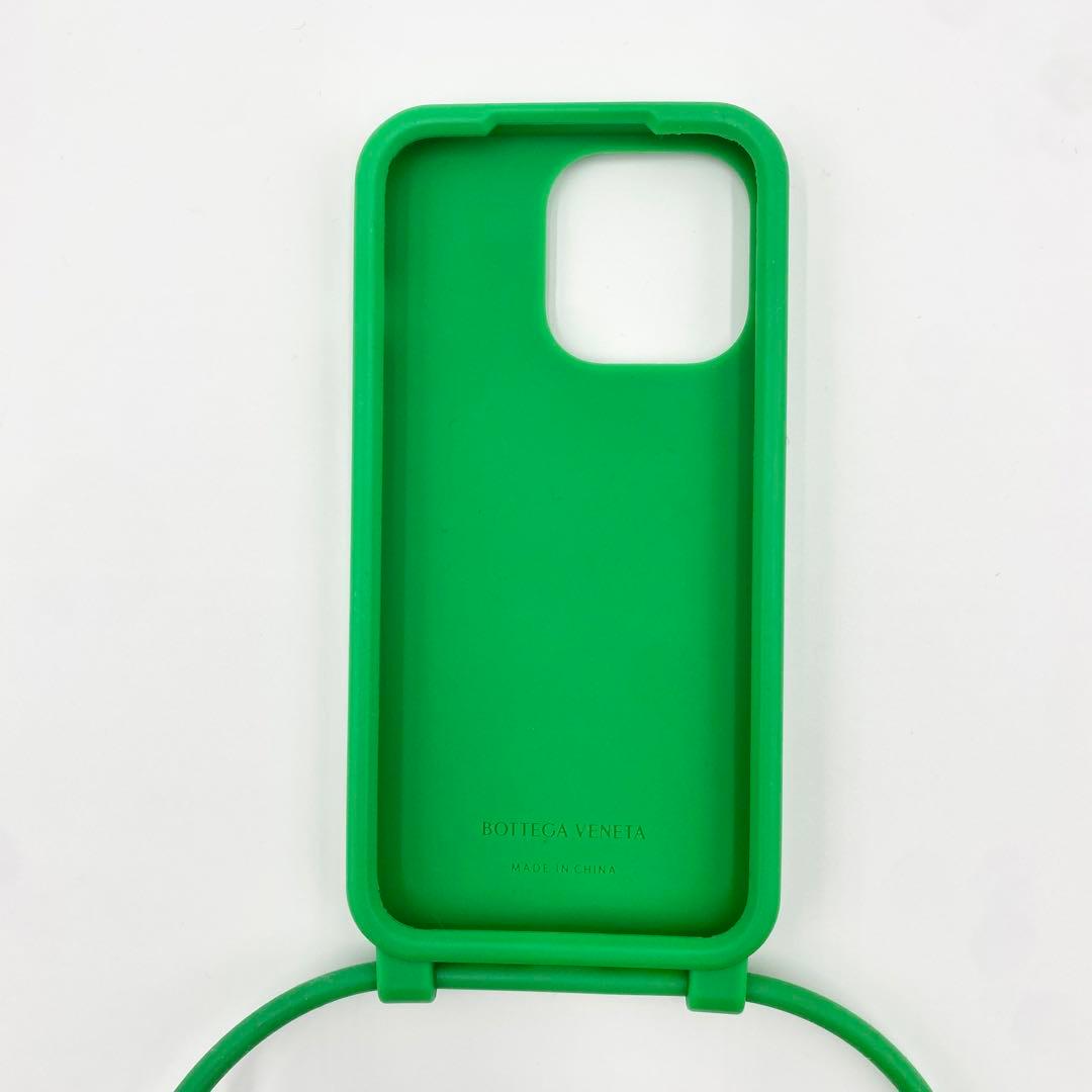 【極美品】ボッテガヴェネタ iPhone15Pro ケース ストラップ グリーン