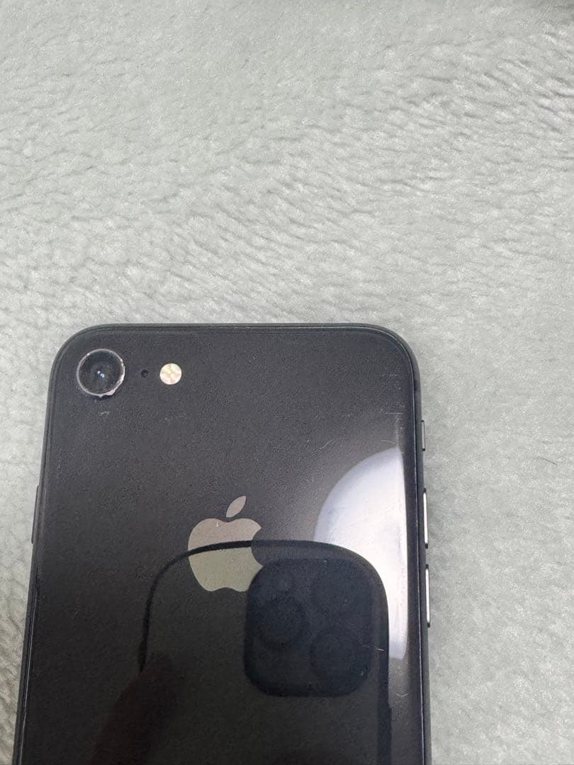 iPhone 8 ブラック 本体　SIM フリー