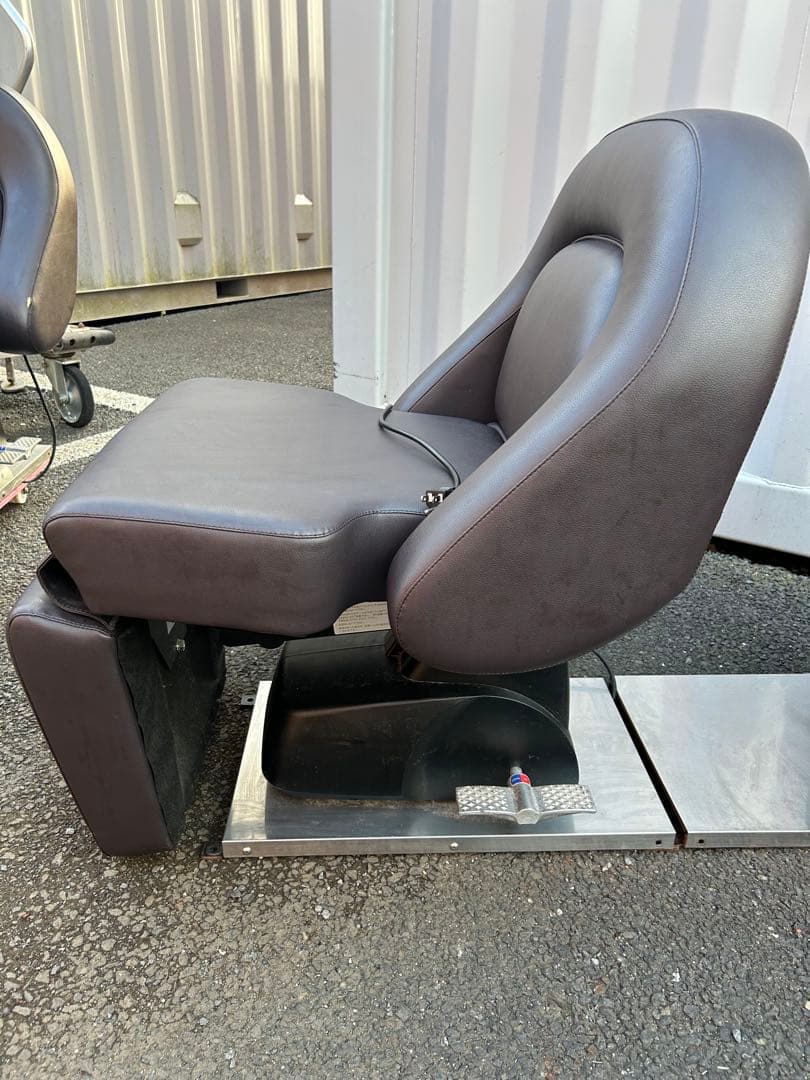 ビューティガレージ製『RUBINO（ルビノ） BASIC-R イスのみ