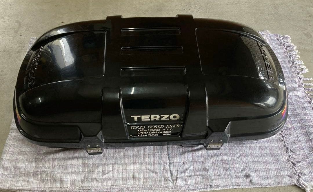 TERZO ブラック ルーフボックス