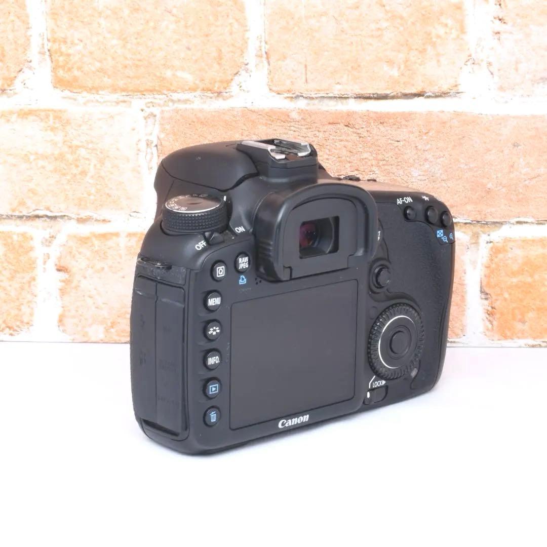 遠くも撮れる超望遠レンズつき✨Canon EOS 7D✨卒業式おすすめ◎