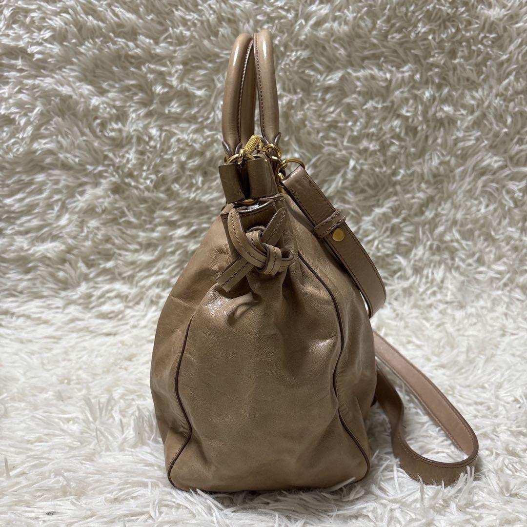 ミュウミュウ　ハンドバッグ　ヴィッテロルクス　2way レザー　ベージュ