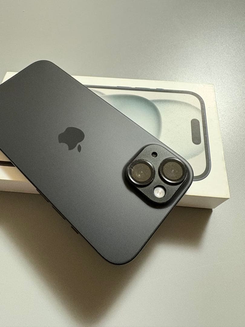 【美品】Apple iPhone15 128GB ブラック SIMフリー