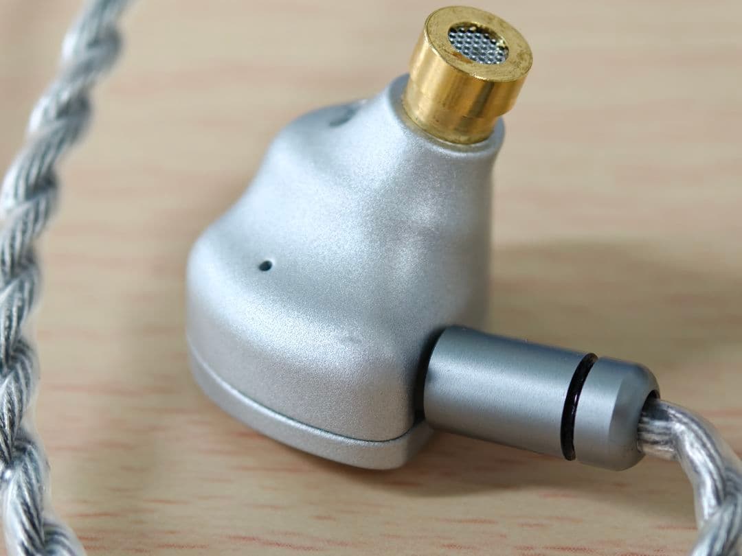 水月雨 MOONDROP Aria 2