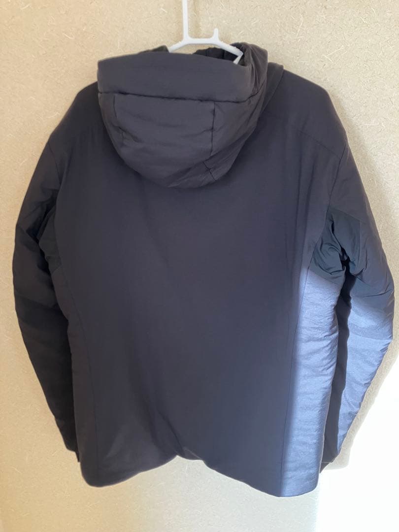 アークテリクス　アトムARフーディー　M