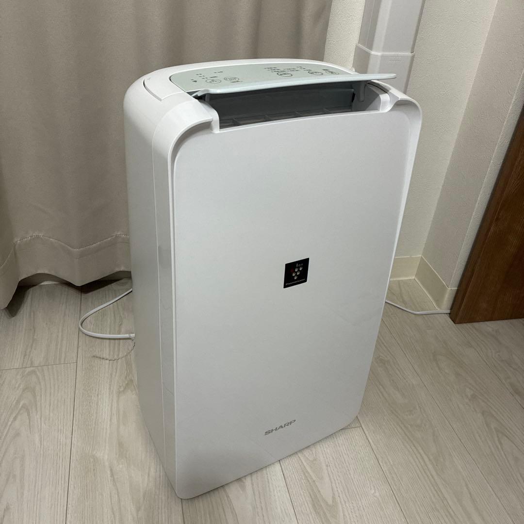 【保証書あり】シャープ 衣類乾燥 除湿機 CV-S71-W