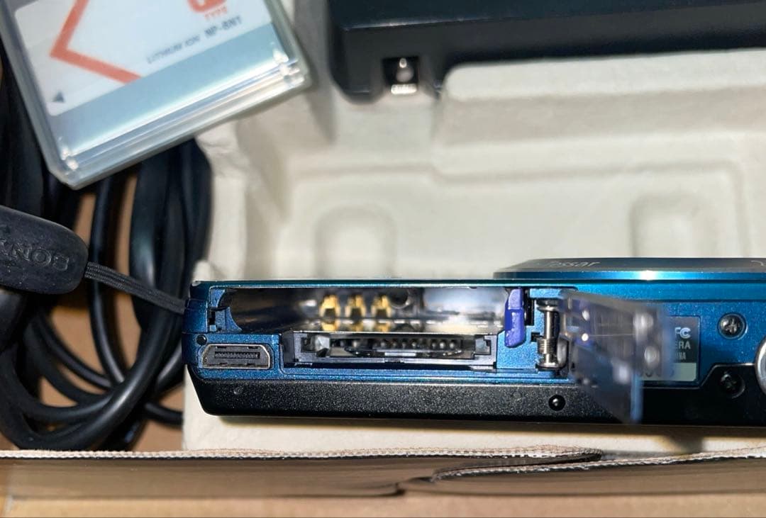 SONY Cyber-shot DSC-W 14.1メガピクセル