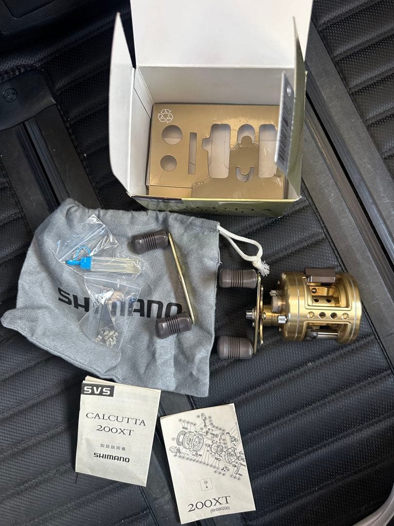 SHIMANO CALCUTTA 200XT ベイトリール