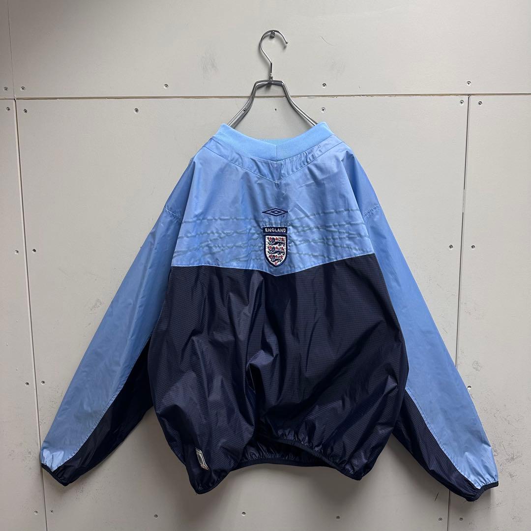 グッドコンディション　UMBRO イングランド代表　ナイロンプルオーバー