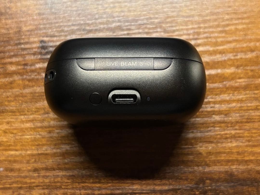 【値下げ】JBL LIVE BEAM3 ワイヤレスイヤホン　ブラック 充電ケース
