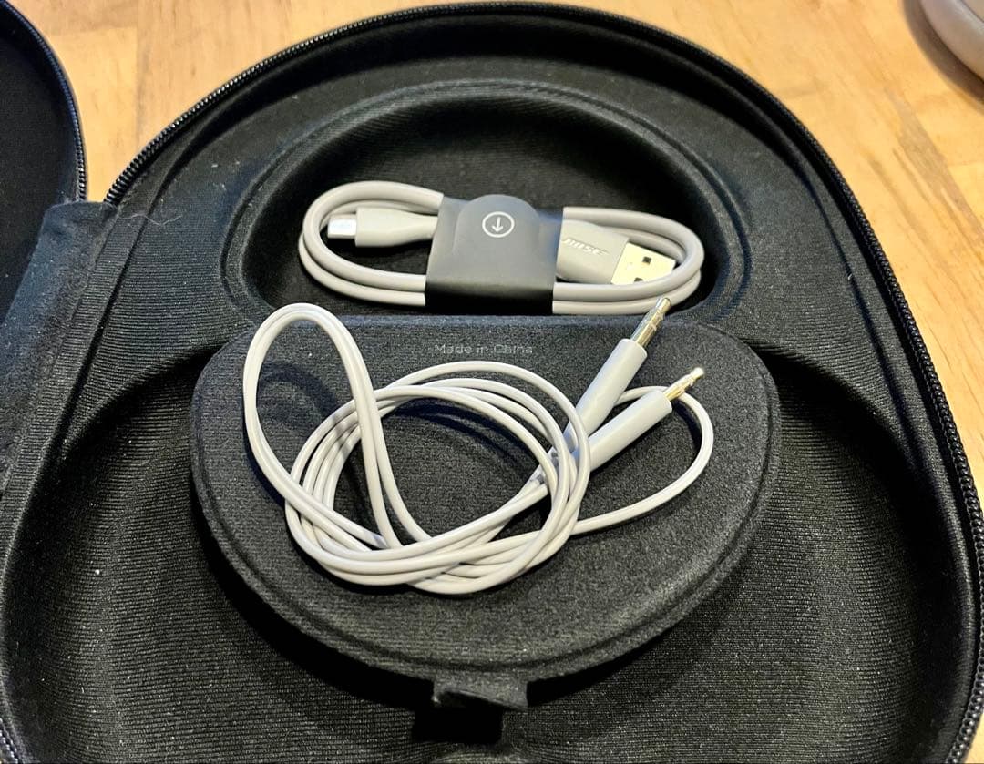 【美品】BOSE Noise Cancelling Headphones 700