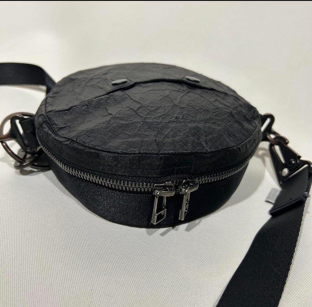 【レア】hatra/ハトラ　円形ショルダーバッグ　ブラック