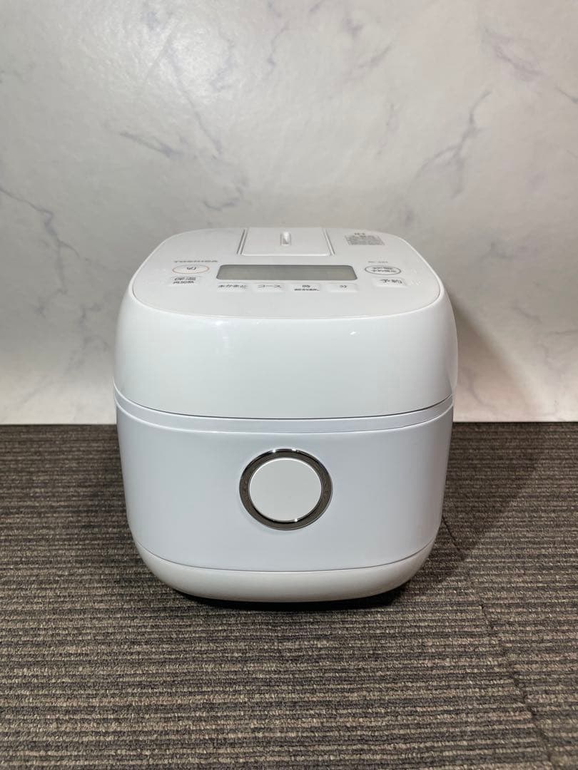 975 東芝 3合炊き IHジャー炊飯器 ホワイト 備長炭ダイヤモンド釜 高年式
