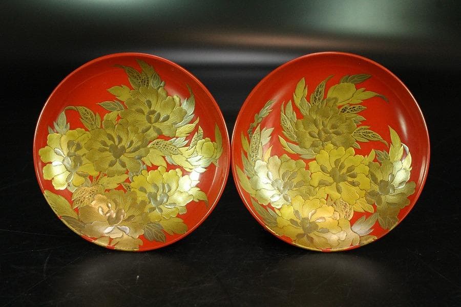 牡丹 蝶 蒔絵 朱塗 盃 一対 極上 美品(K-A382)