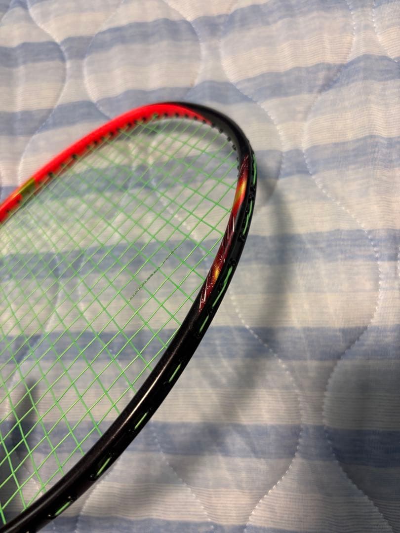 ASTROX 77 バドミントンラケット 赤/青
