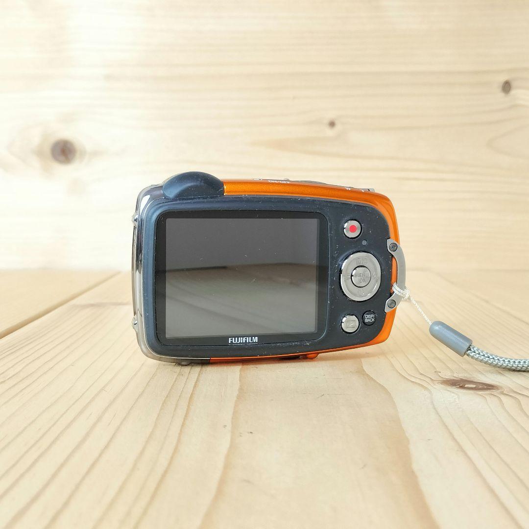 ★動作OK、充電器付き★FUJIFILM フジフィルム FINEPIX XP30