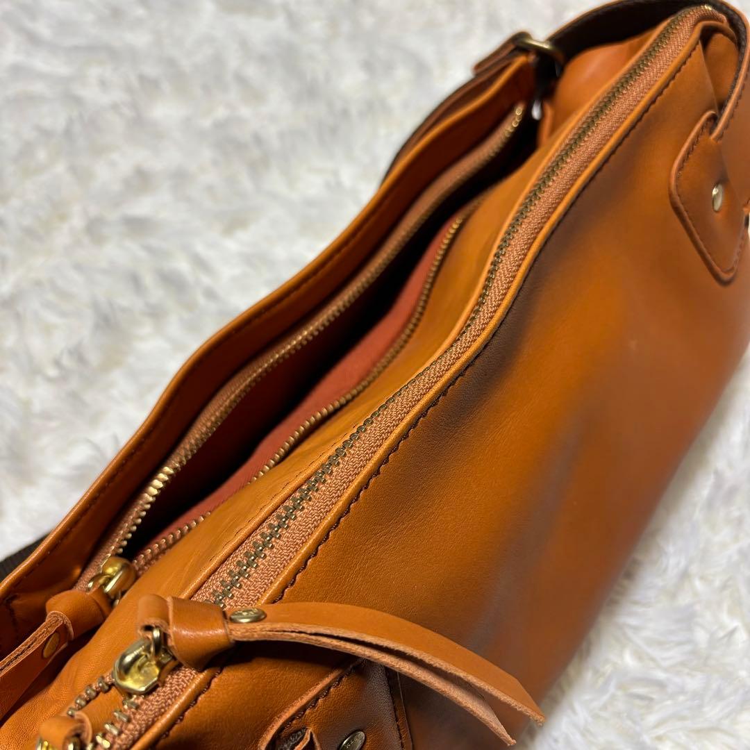 美品✨kissora キソラボディバッグ ウエストポーチ キャメル　牛革