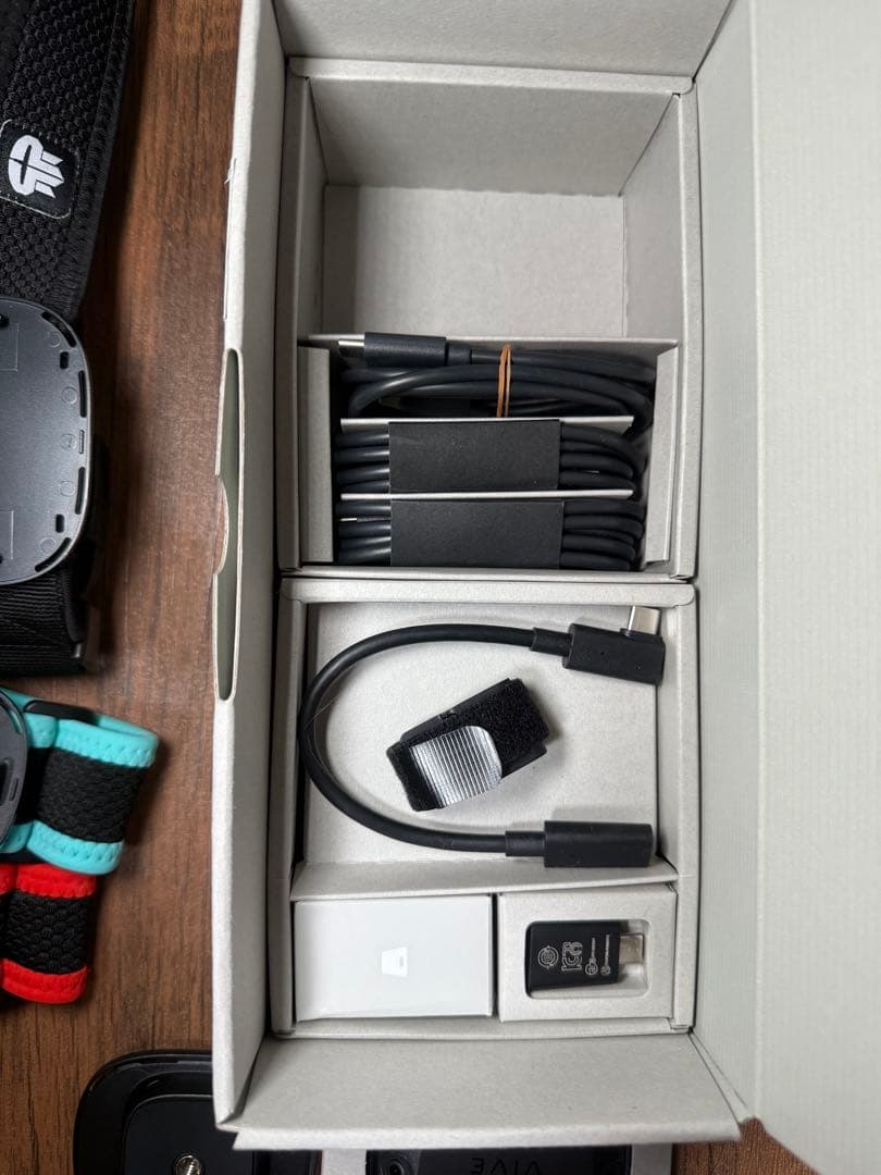 HTC VIVEトラッカー (Ultimate) 3+1 キット＋ストラップ