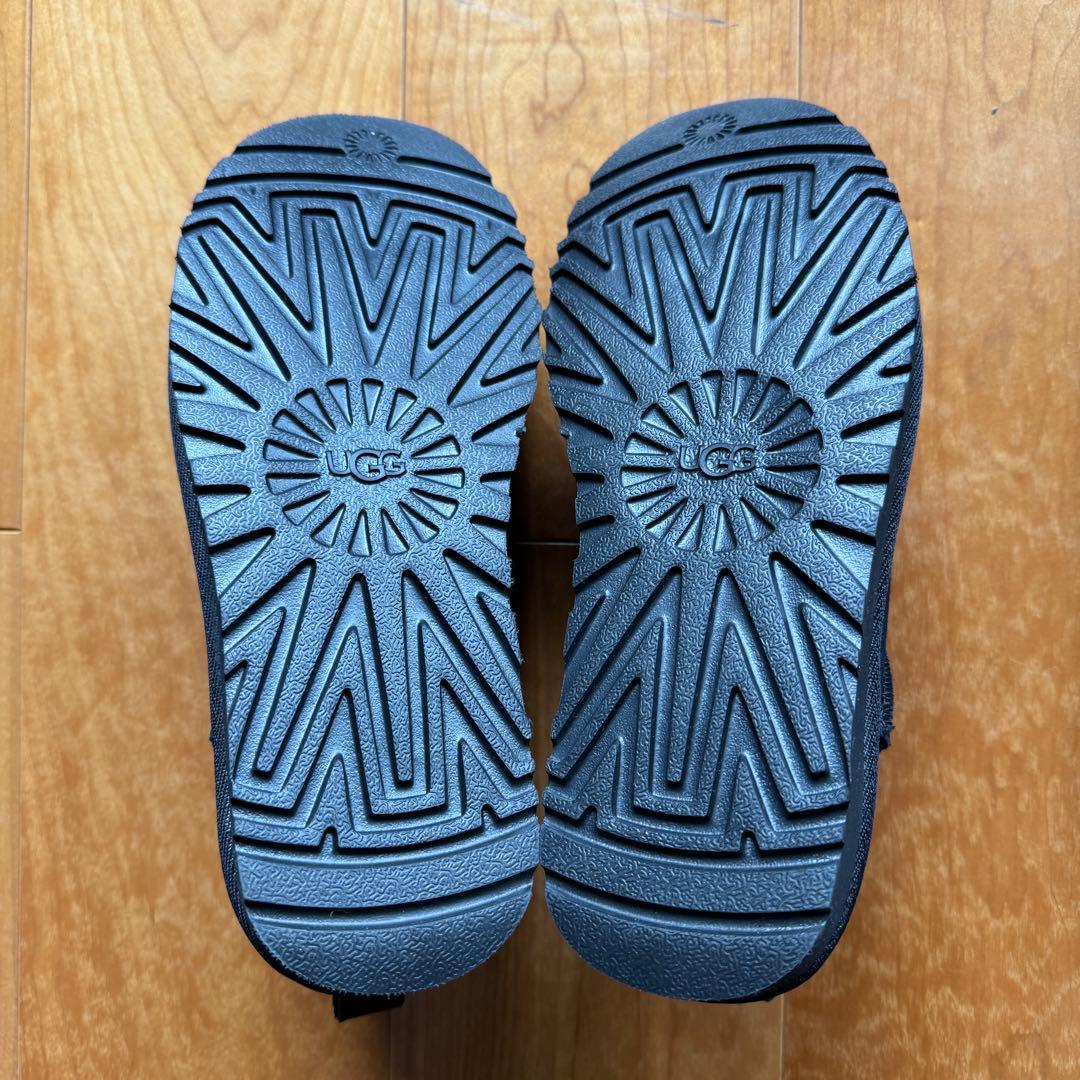 【新品】UGG W Classic Micro 【24.0】