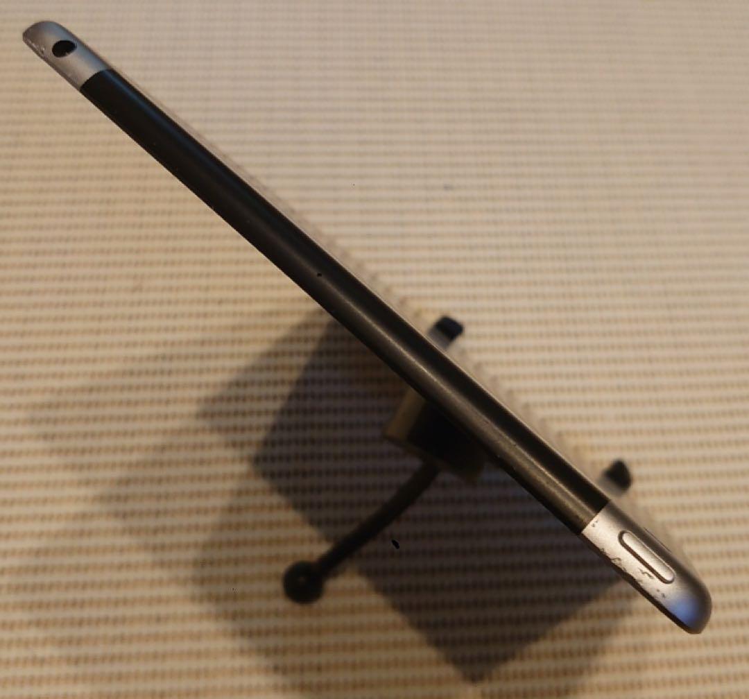 完動品SIMフリーiPad第5世代(A1823)本体128GB送料込VP8LA