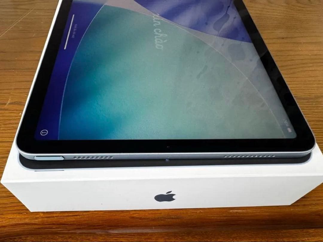 iPad本体 Apple iPad Air 64GB