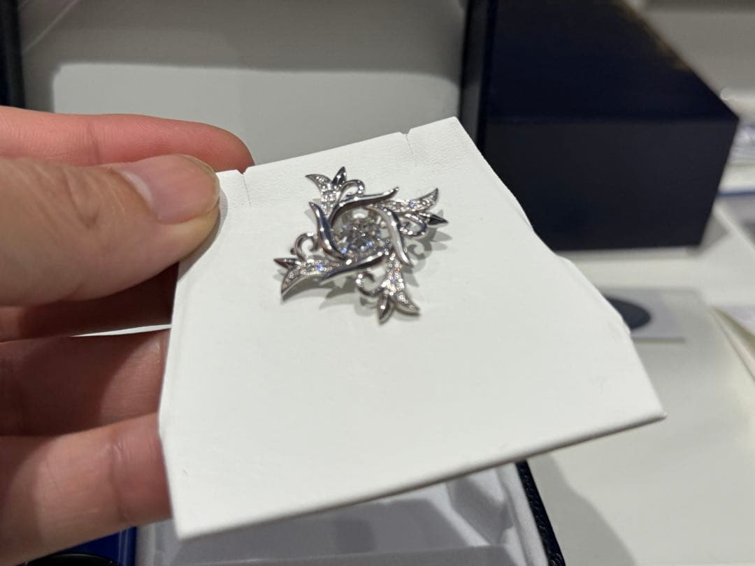 フ*ー様 クロスフォー　ピンブローチ　ピンバッジ　ブローチ　SV925 シルバー