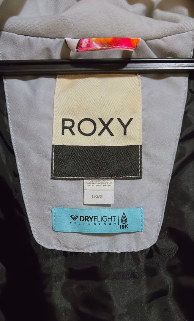 【美品】ROXYスキースノーボードウェア上下セット (サイズ上L・下M)