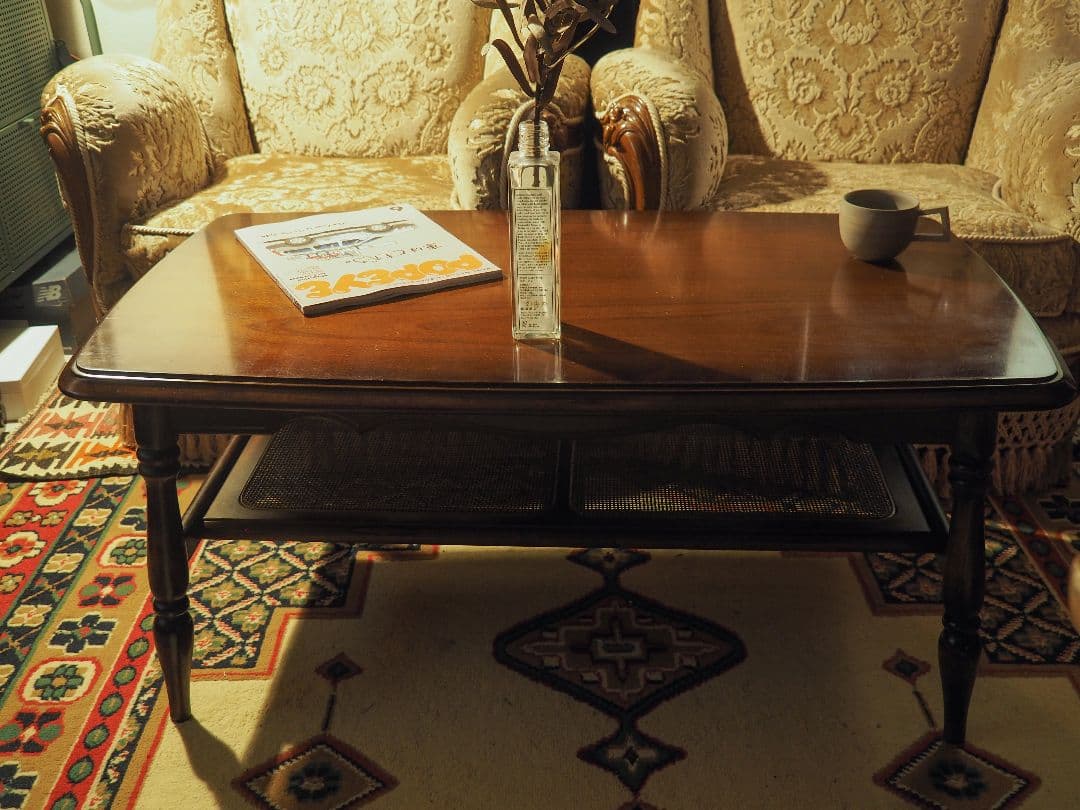 【値引中】“Karimoku”ビンテージローテーブル