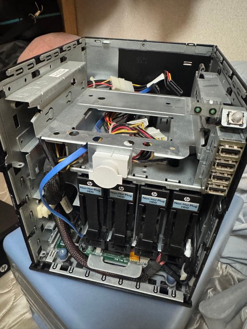 HP MicroServer N54L 16GB TrueNASで使用