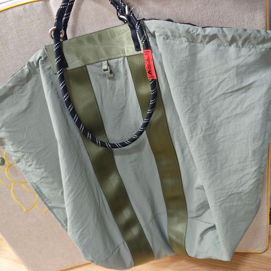 topologie トポロジー メッシュポケット付きショルダーバッグ グリーン