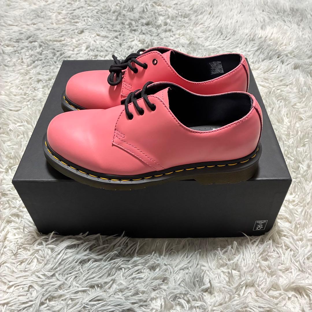 【未使用美品】Dr.Martens 本革 3ホール AW006 ピンク UK6