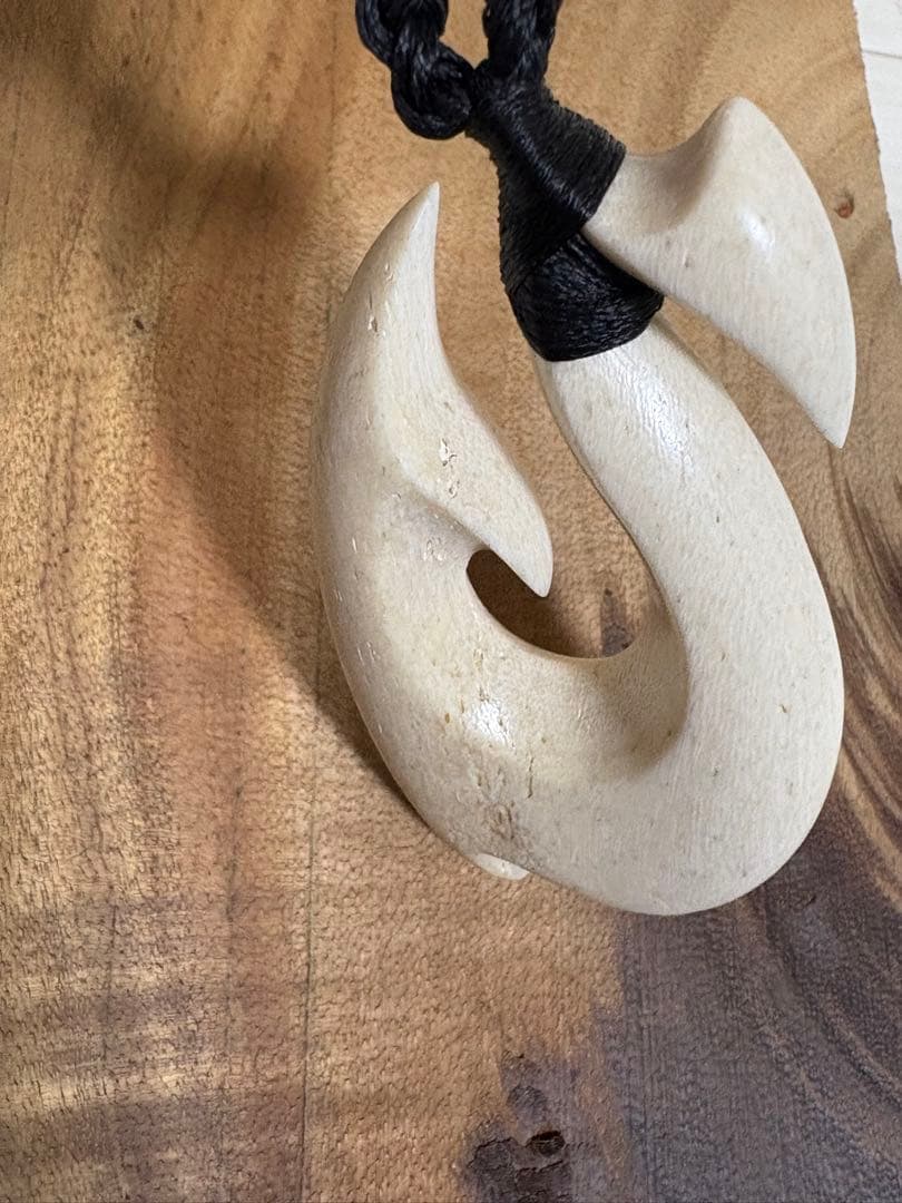 ボーンカービングネックレス(sw65)Lサイズ　マッコウ