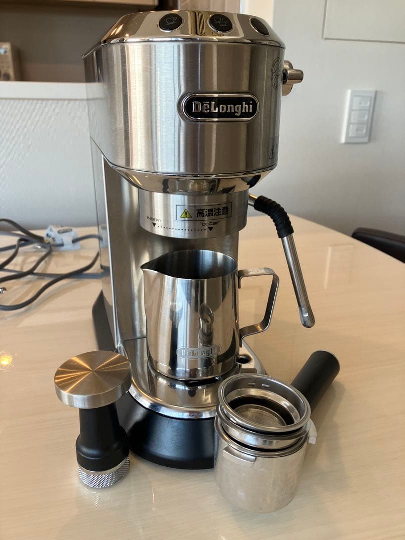 Delonghi Dedica Arte エスプレッソカプチーノメーカー