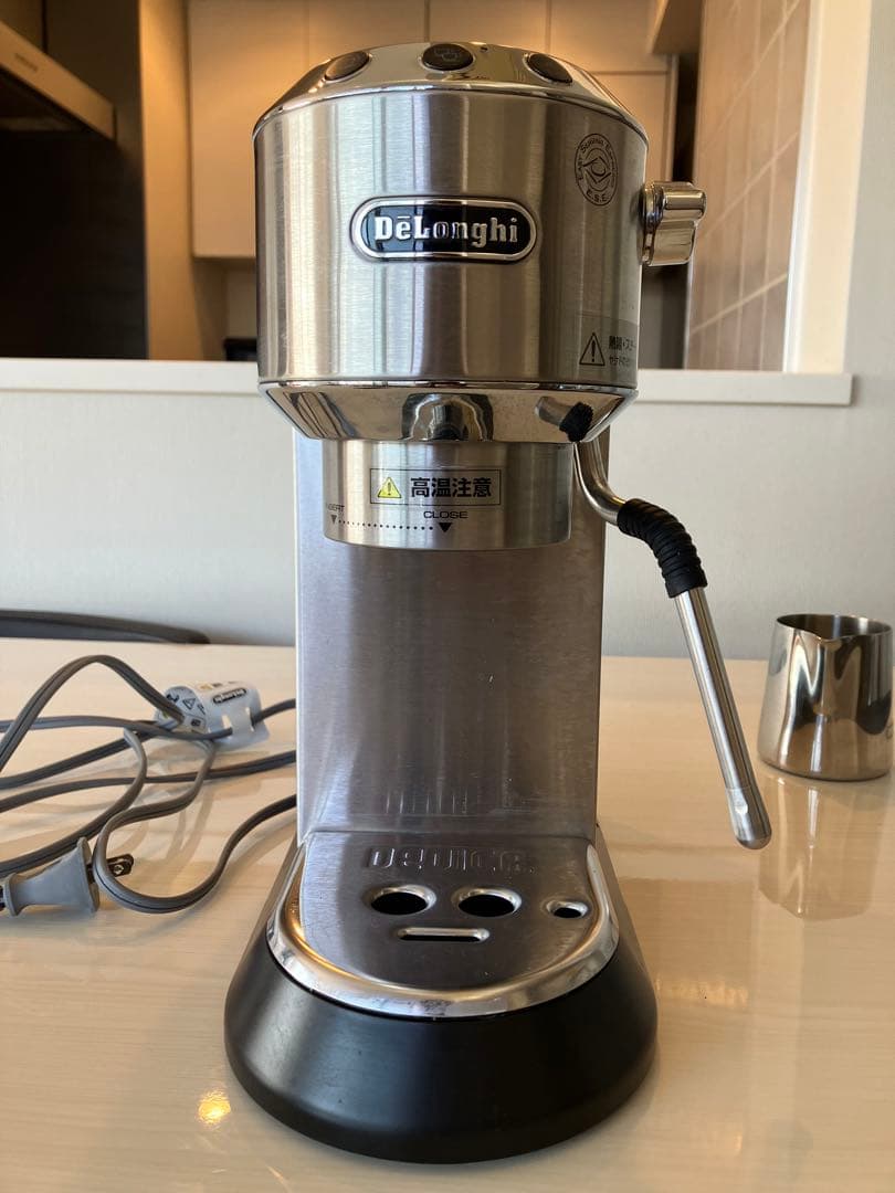 Delonghi Dedica Arte エスプレッソカプチーノメーカー