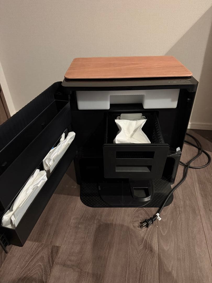 【消耗品新品/最上位】ルンバ コンボ j9+ 掃除・床拭き両用【紙パック3個付】