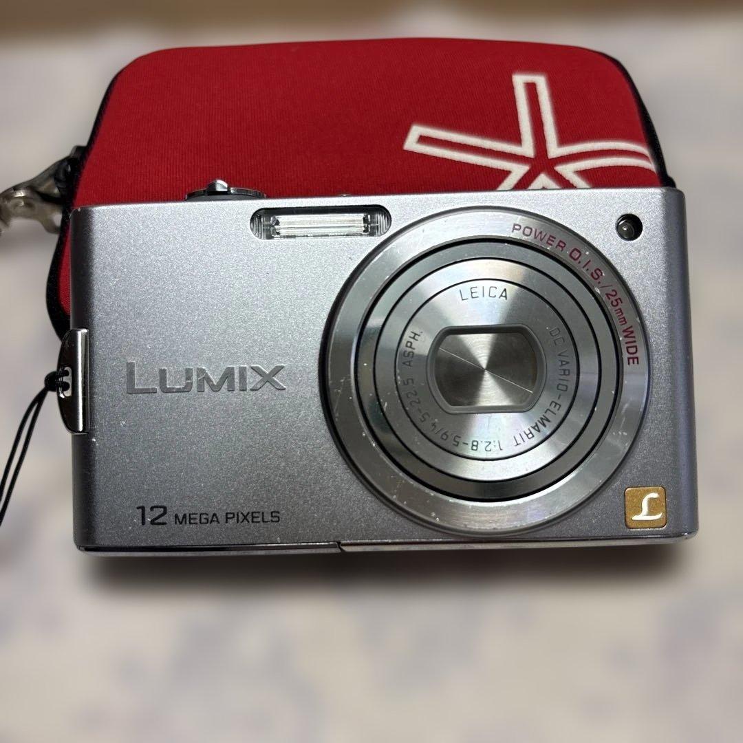 ［動作確認済］デジカメ　LUMIX DMC-FX60 シルバー 12メガピクセル