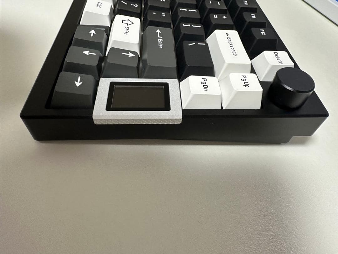 YUNZII AL80 アルミメカニカルキーボード