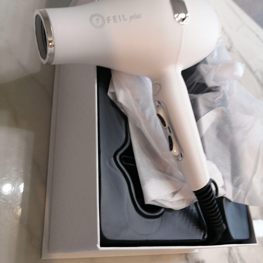 FEILplus高級ドライヤー新品未使用