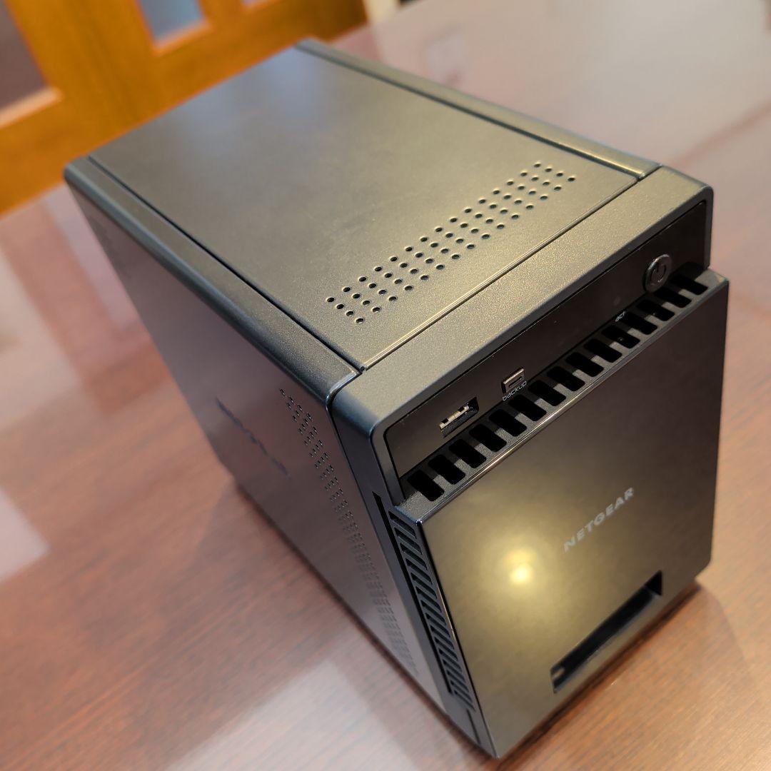 NETGEAR ReadyNAS 104/HDD　10TB★　新品予備HDD付